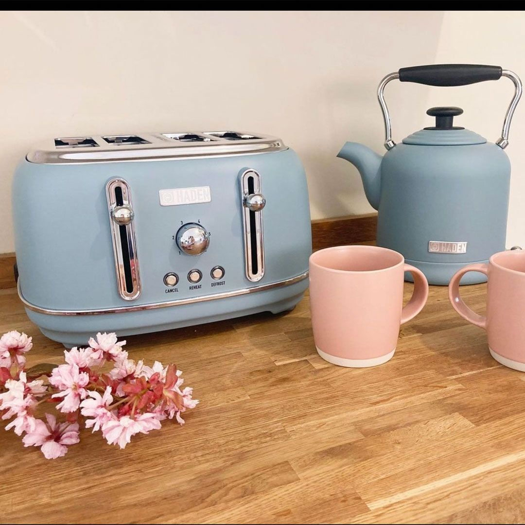 Haden 20: Lifestyle Secondary Images