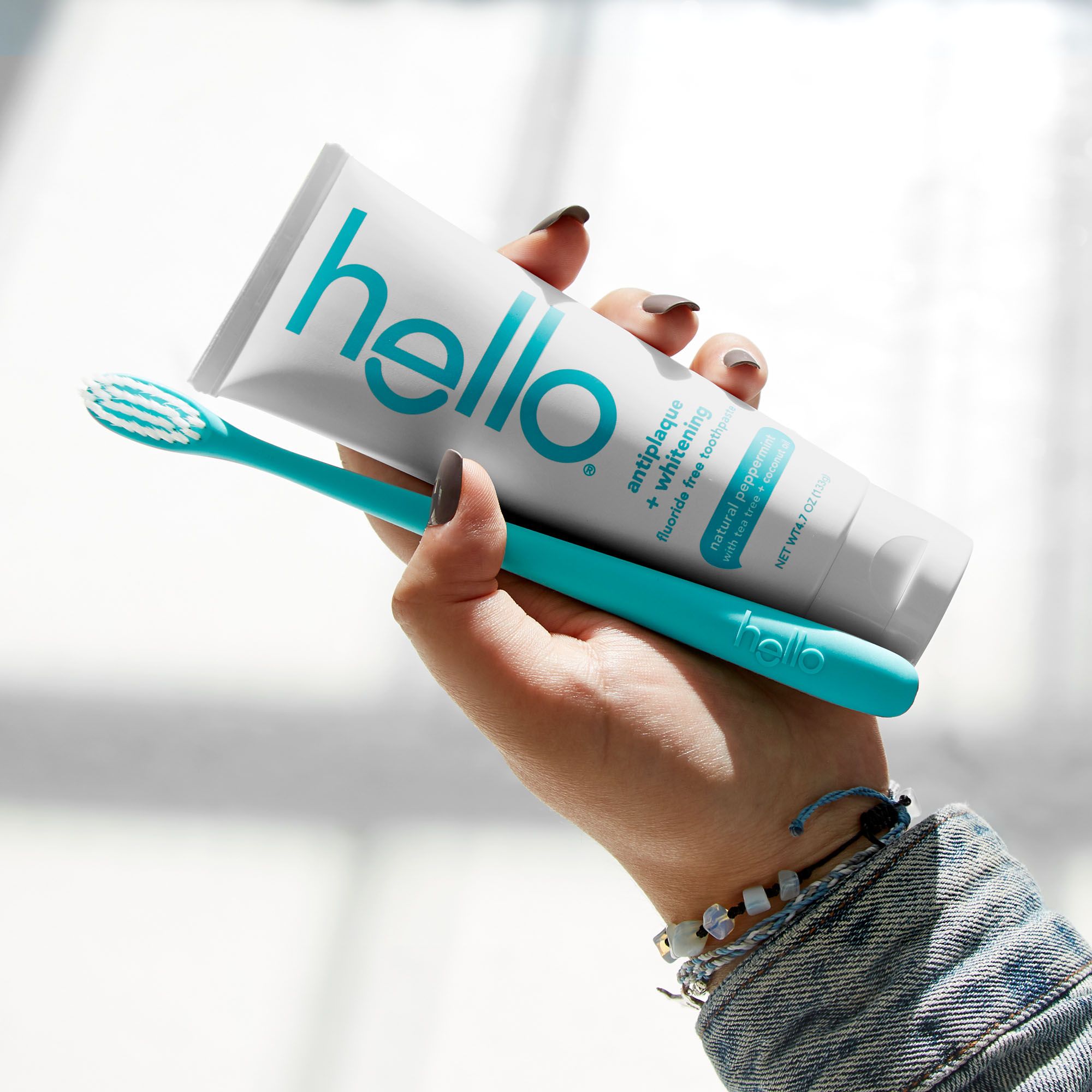 Hello 34: Lifestyle Secondary Images