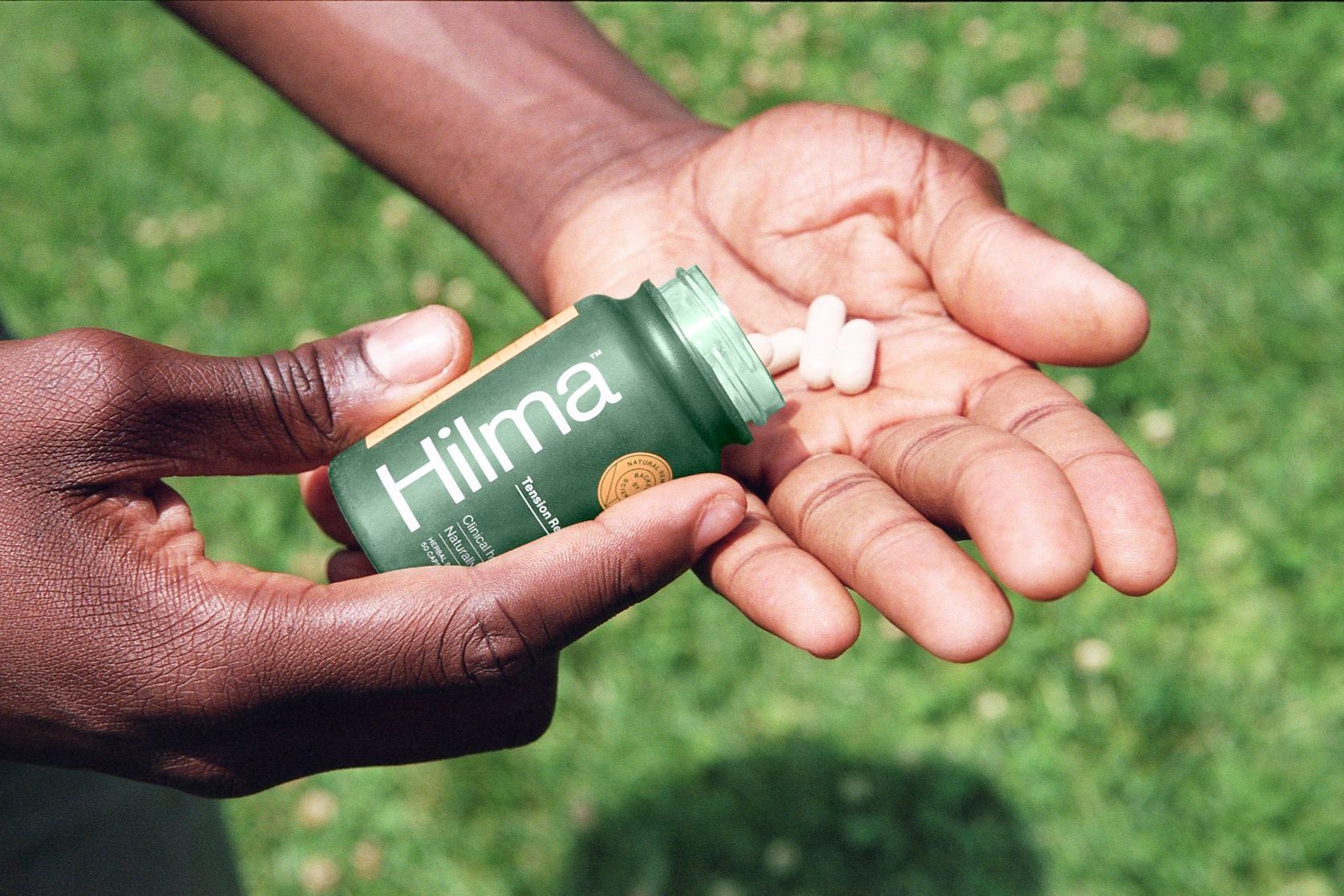 Hilma 7: Lifestyle Secondary Images