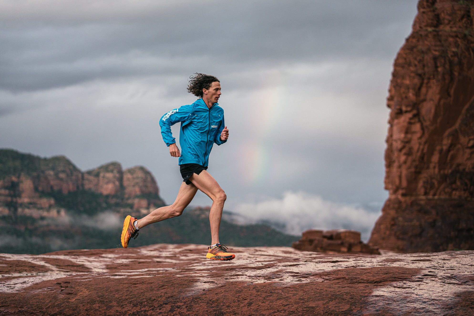 HokaOneOne Outdoors LIF 3: Lifestyle Secondary Images