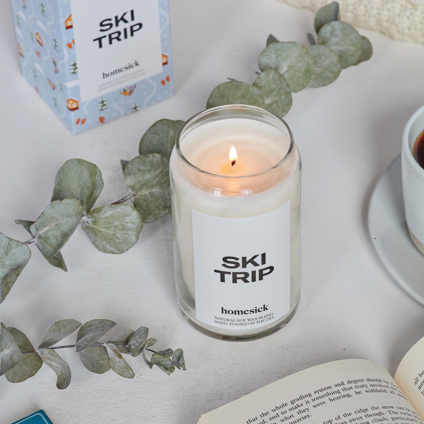 Homesick Candles 03: Lifestyle Secondary Images