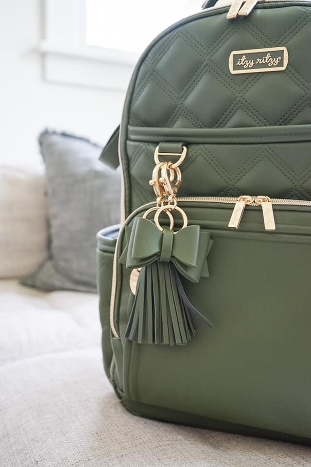 Itzy Ritzy 11: Lifestyle Secondary Images