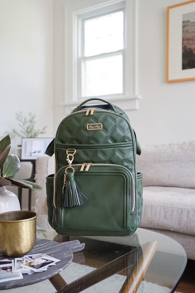 Itzy Ritzy 12: Lifestyle Secondary Images