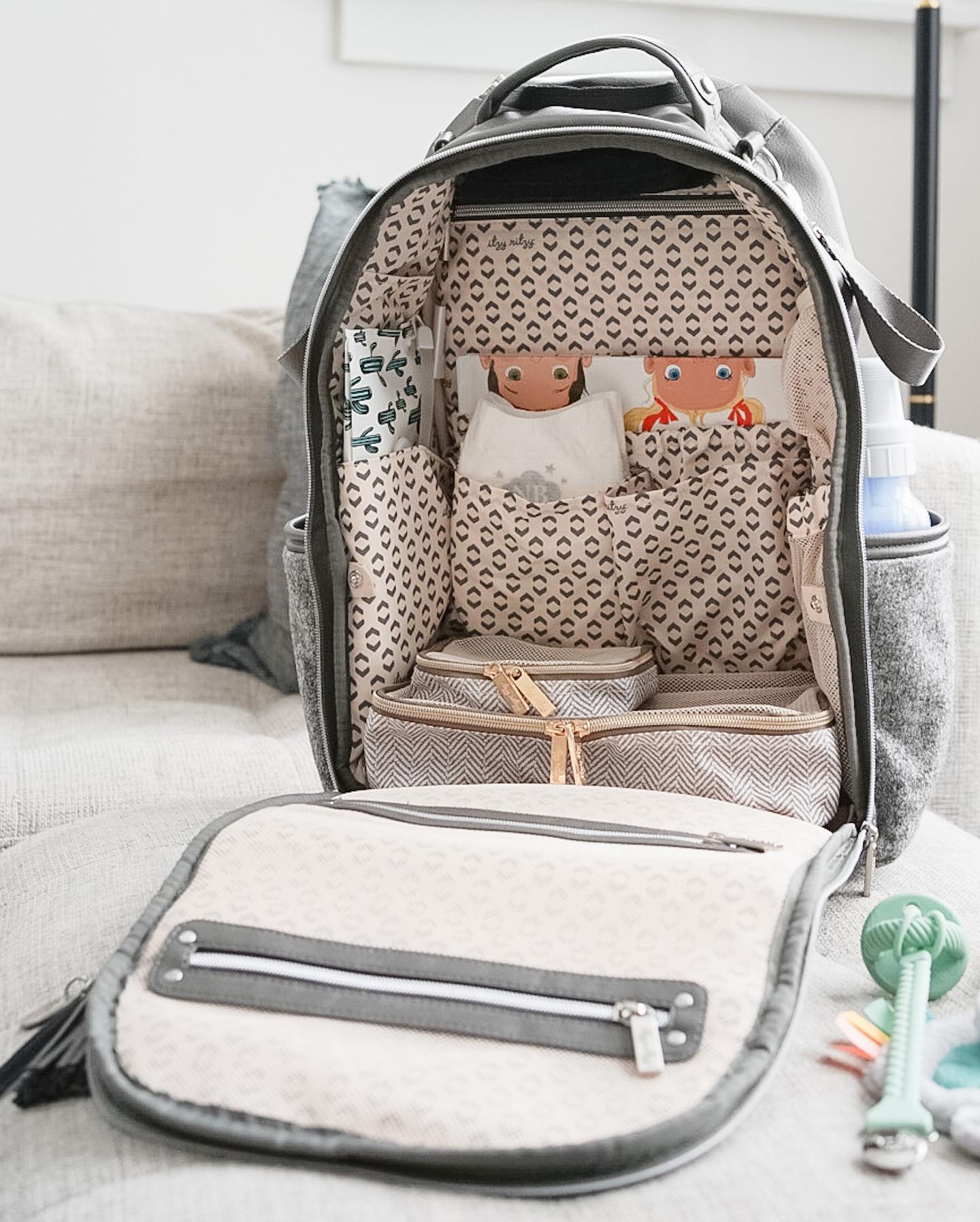 Itzy Ritzy 41: Lifestyle Secondary Images