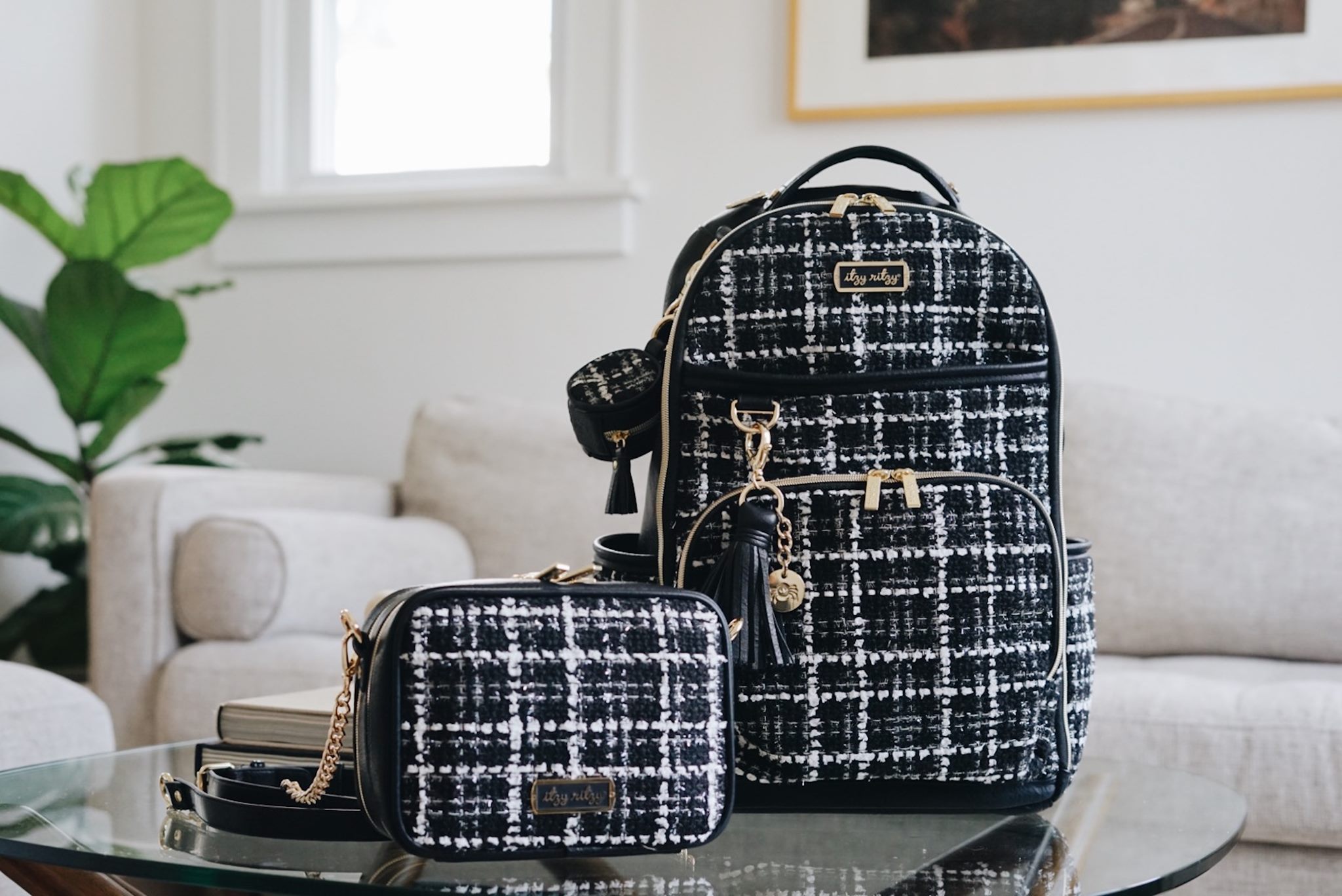 Itzy Ritzy 48: Lifestyle Secondary Images