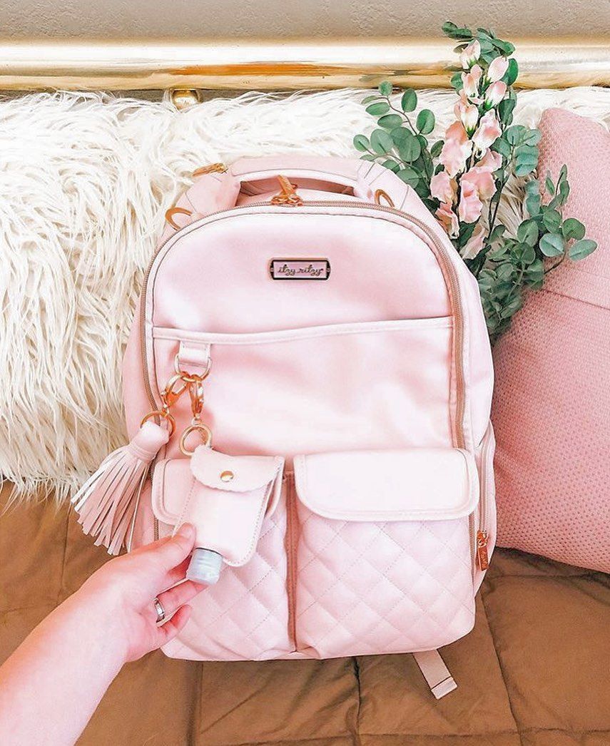 Itzy Ritzy 51: Lifestyle Secondary Images
