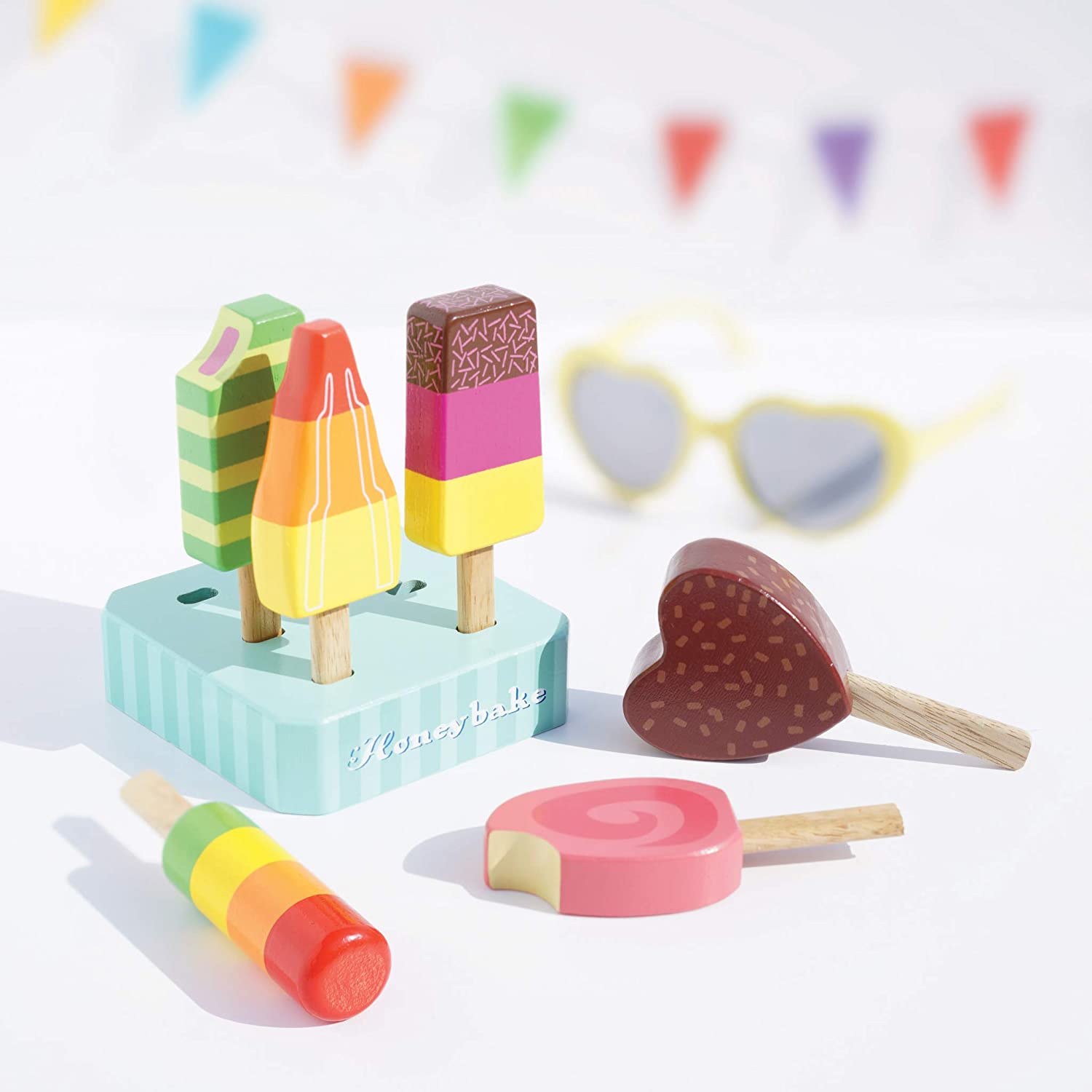LE TOY VAN LIF TG 13: Lifestyle Secondary Images