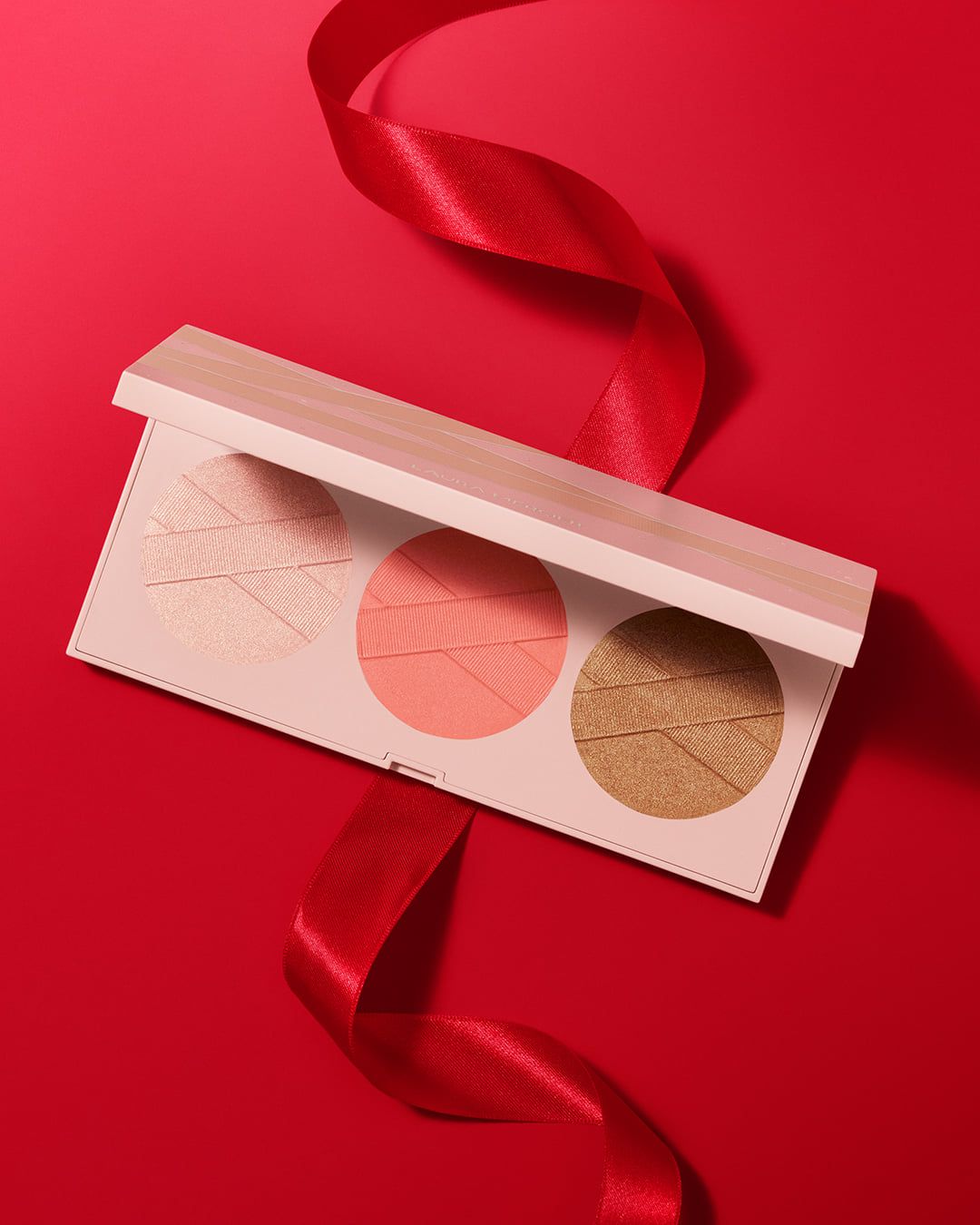 Laura Mercier 17: Backdrops