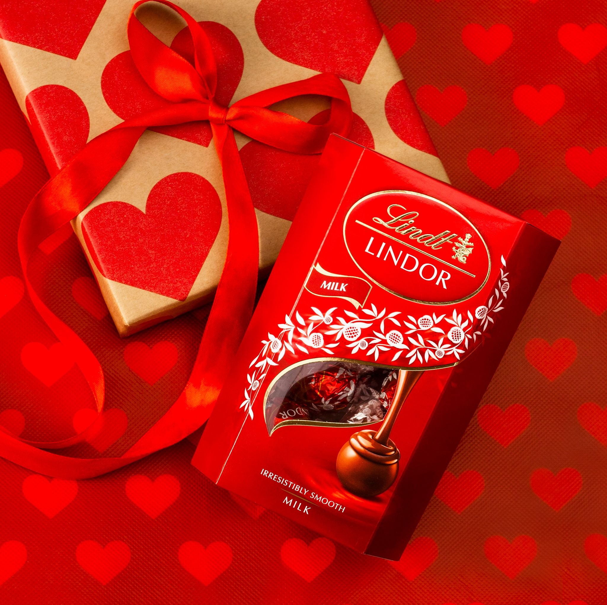 Lindt 24: Backdrops