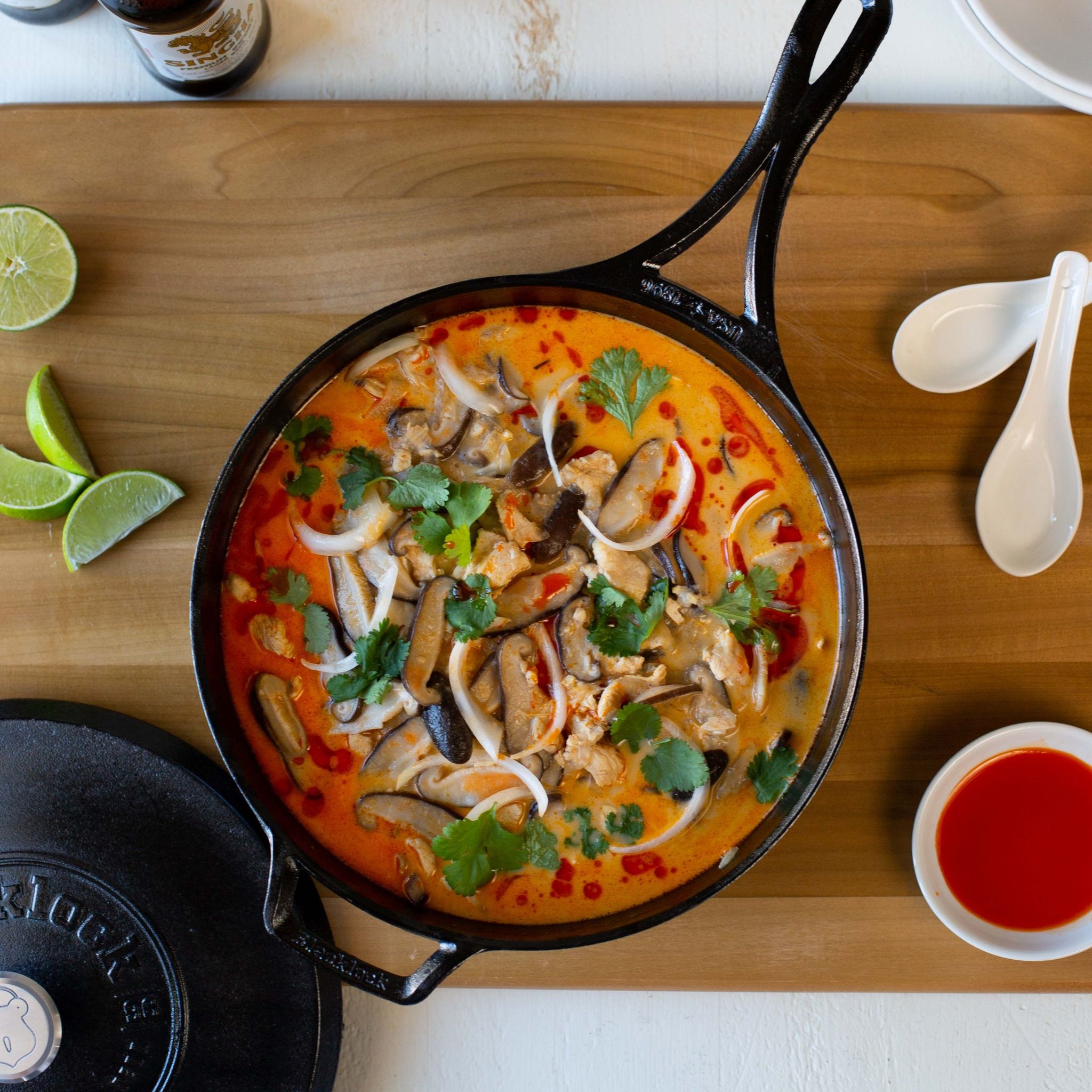 Lodge Cast Iron 2: Lifestyle Secondary Images