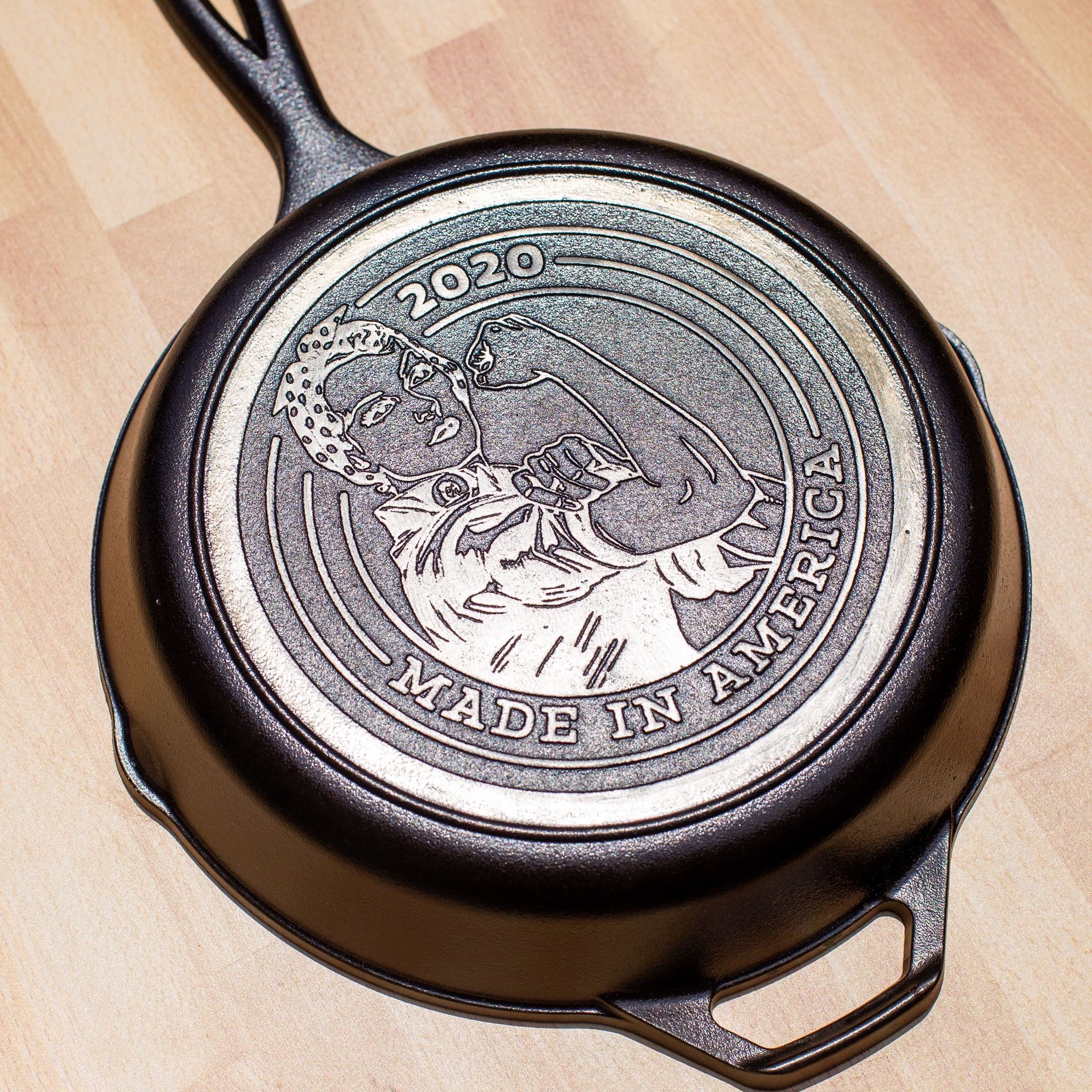 Lodge Cast Iron 31: Lifestyle Secondary Images