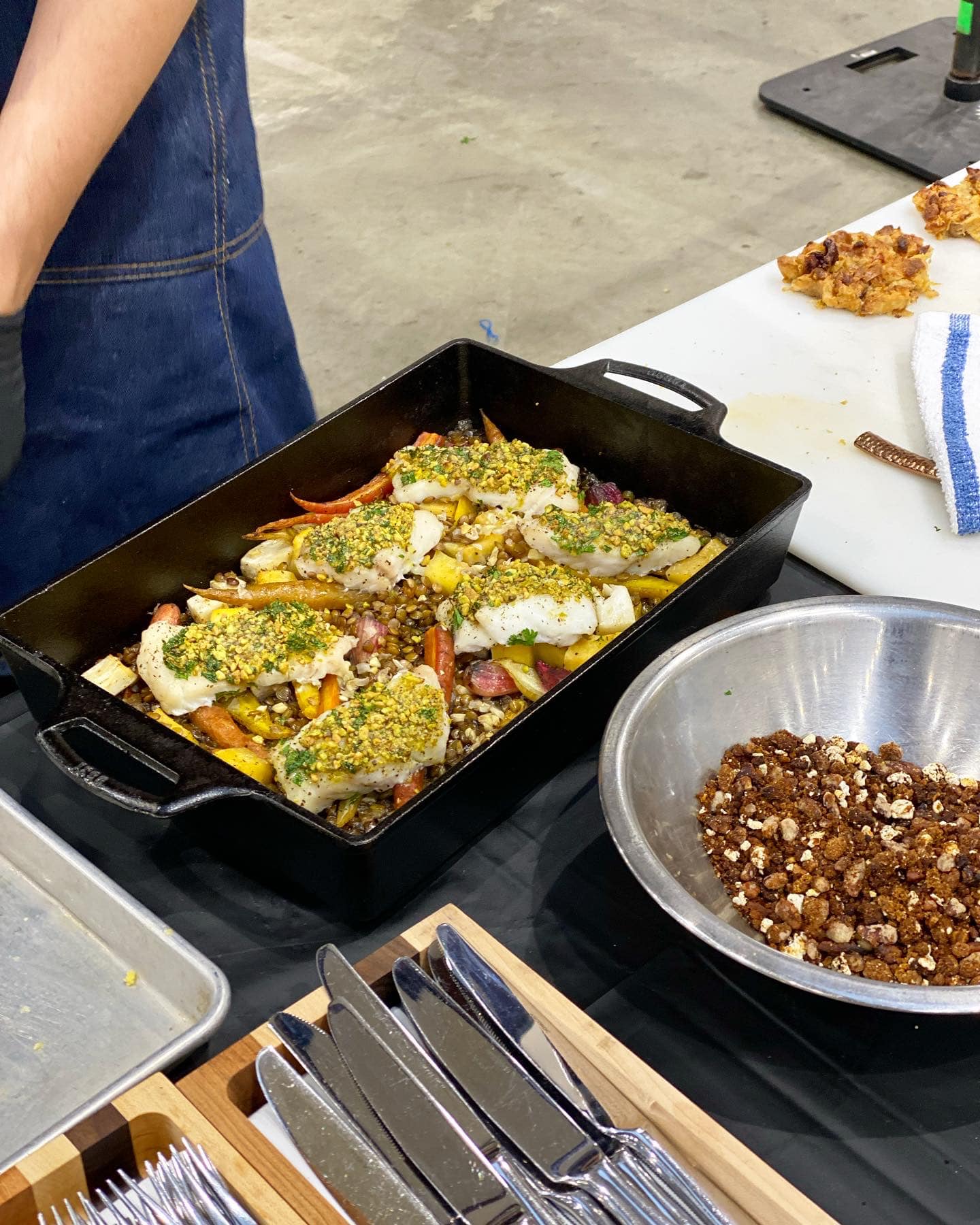 Lodge Cast Iron 6: Lifestyle Secondary Images