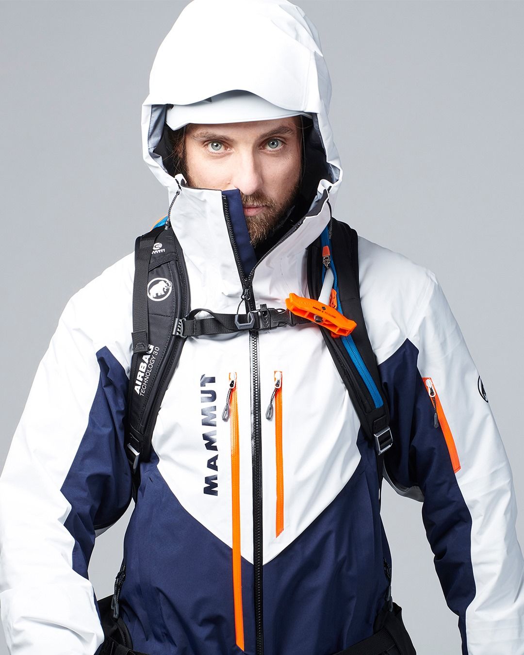 Mammut Outdoor LIF 15: Lifestyle Secondary Images