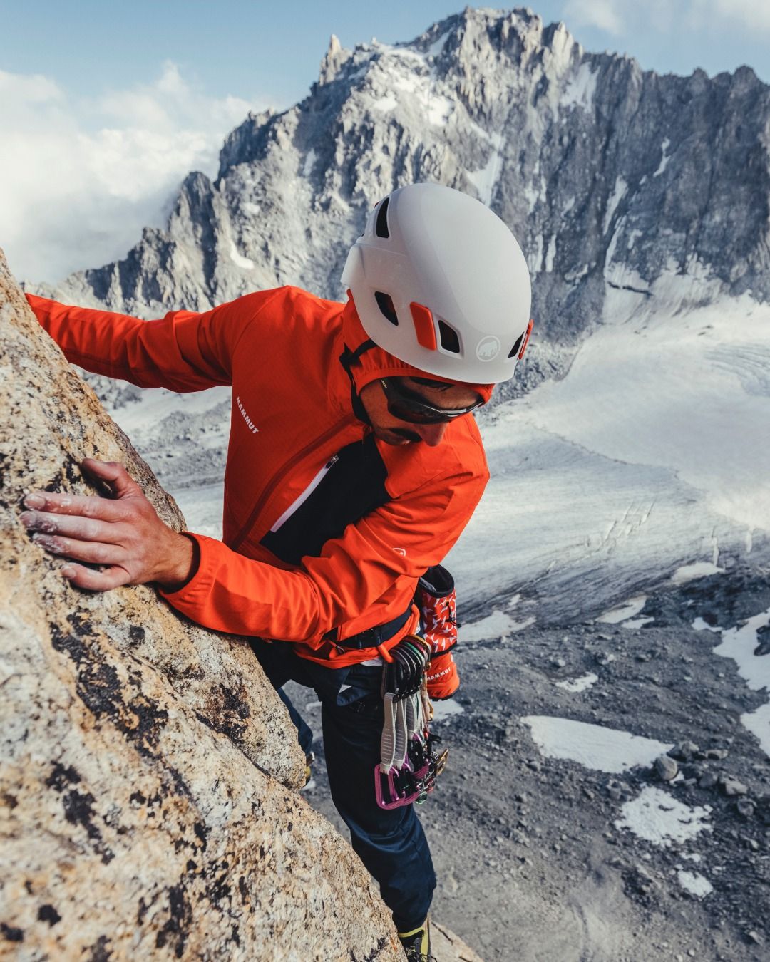 Mammut Outdoor LIF 5: Lifestyle Secondary Images