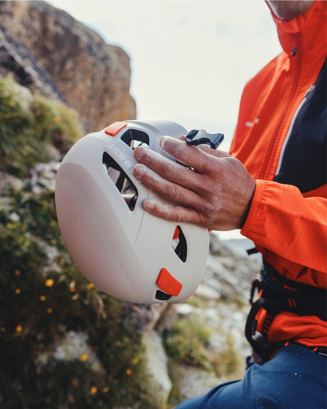 Mammut Outdoor LIF 6: Lifestyle Secondary Images
