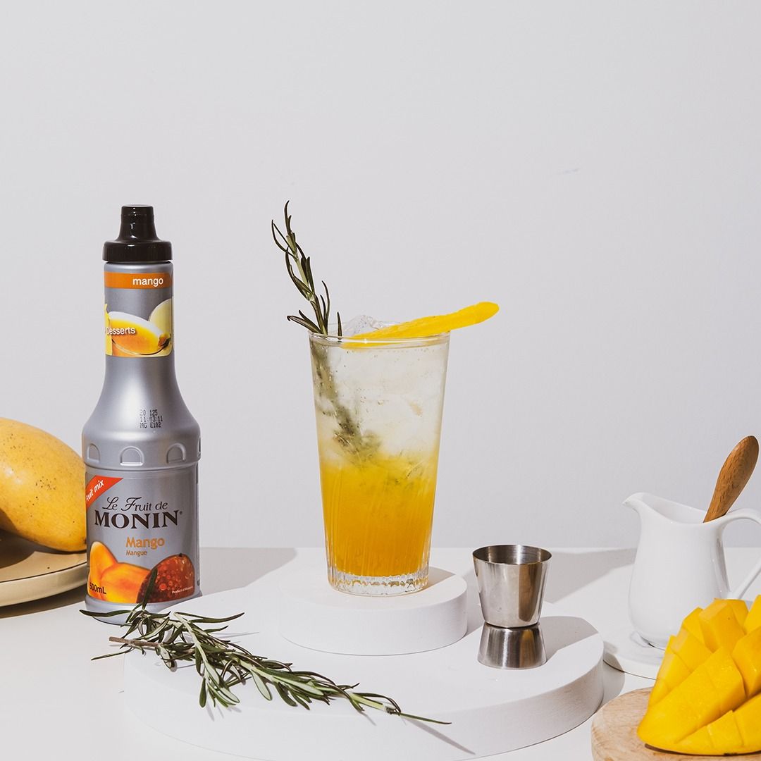 Monin 11: Lifestyle Secondary Images