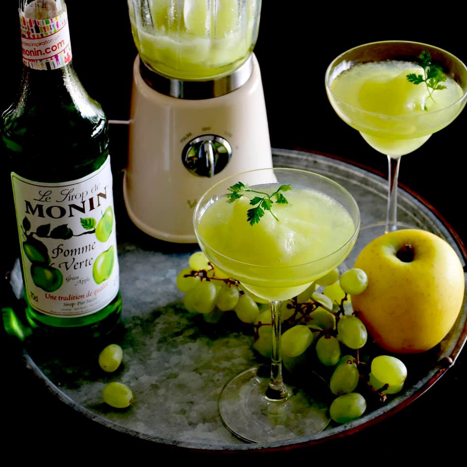 Monin 23: Lifestyle Secondary Images