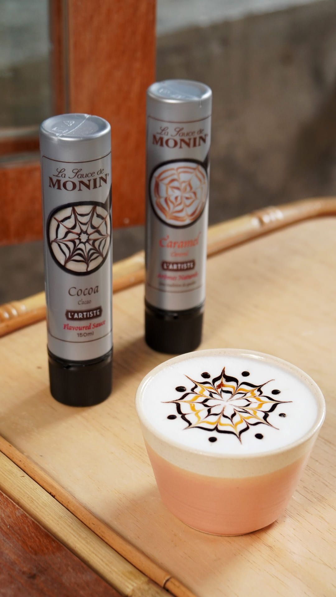Monin 7: Lifestyle Secondary Images