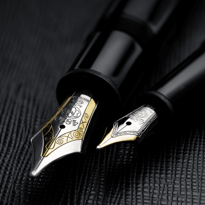 Montblanc 32: Lifestyle Secondary Images