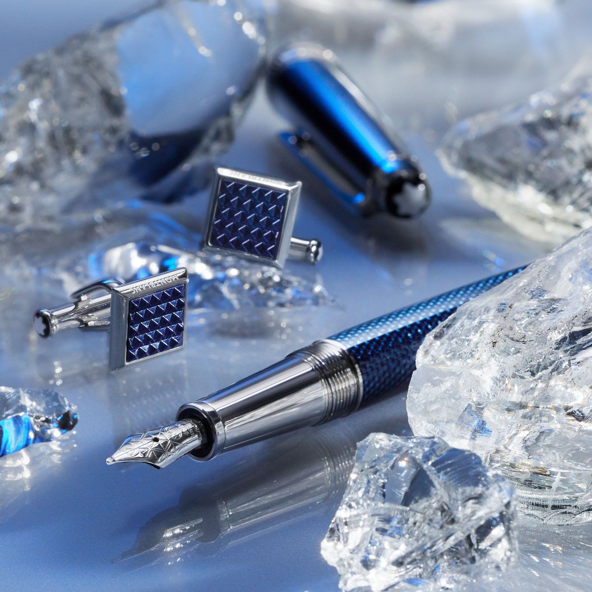 Montblanc 39: Lifestyle Secondary Images