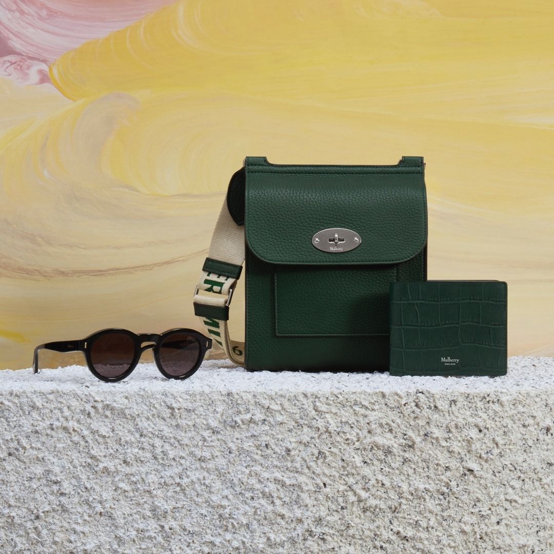 Mulberry 01: Lifestyle Secondary Images