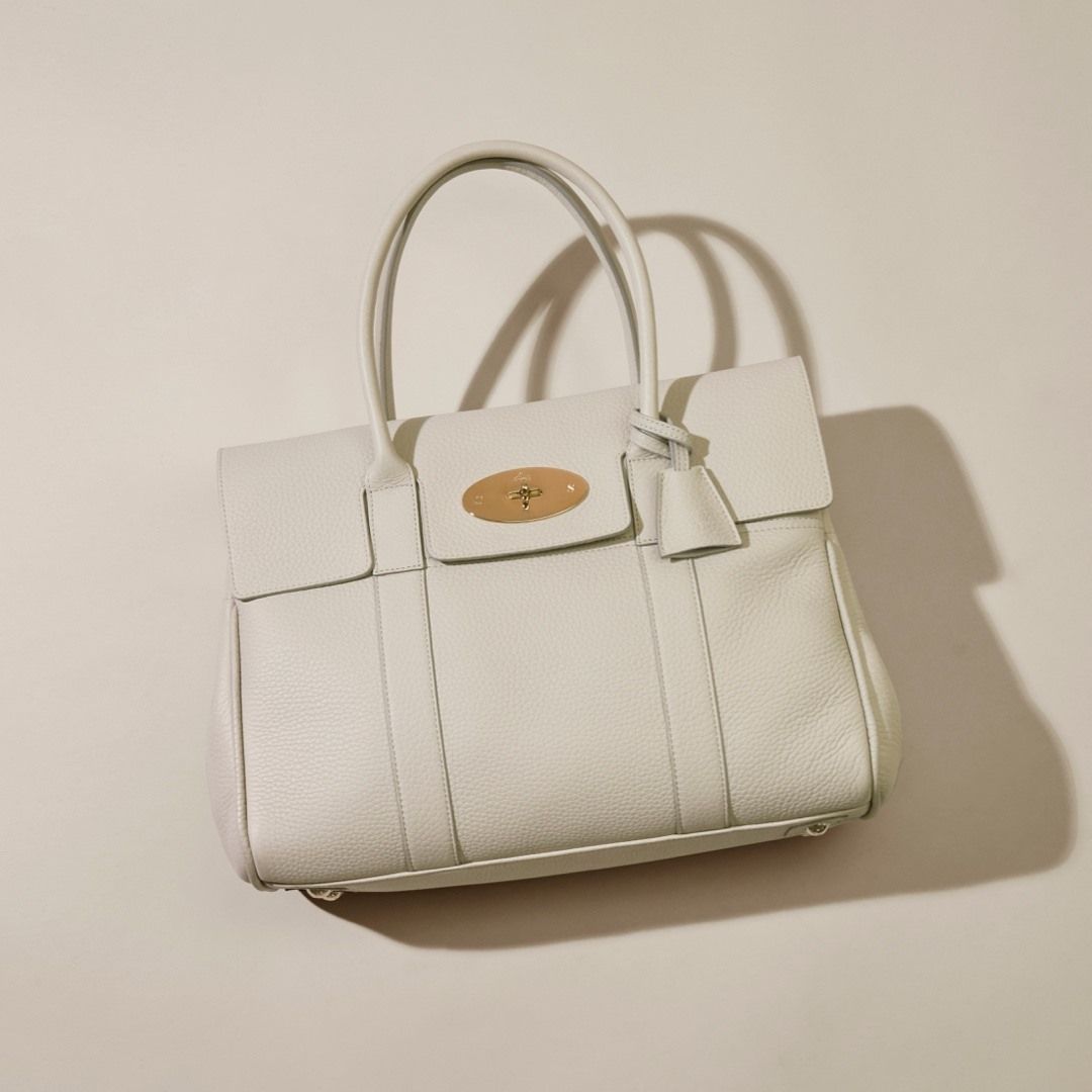 Mulberry 12: Lifestyle Secondary Images