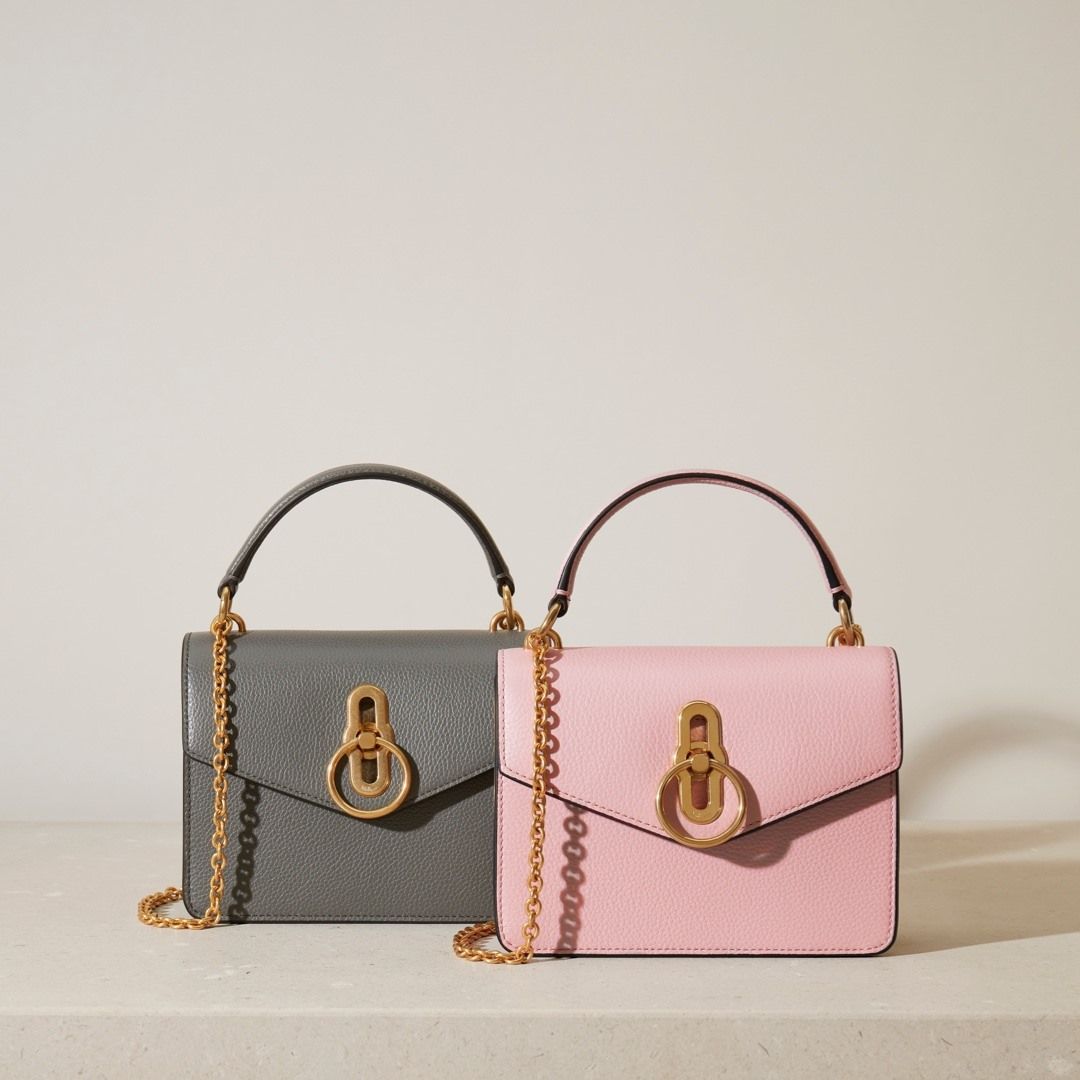 Mulberry 17: Lifestyle Secondary Images