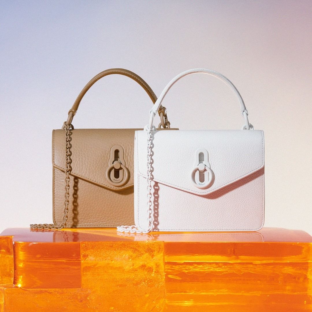 Mulberry 32: Lifestyle Secondary Images