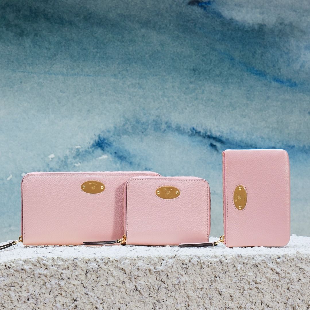 Mulberry 54: Lifestyle Secondary Images