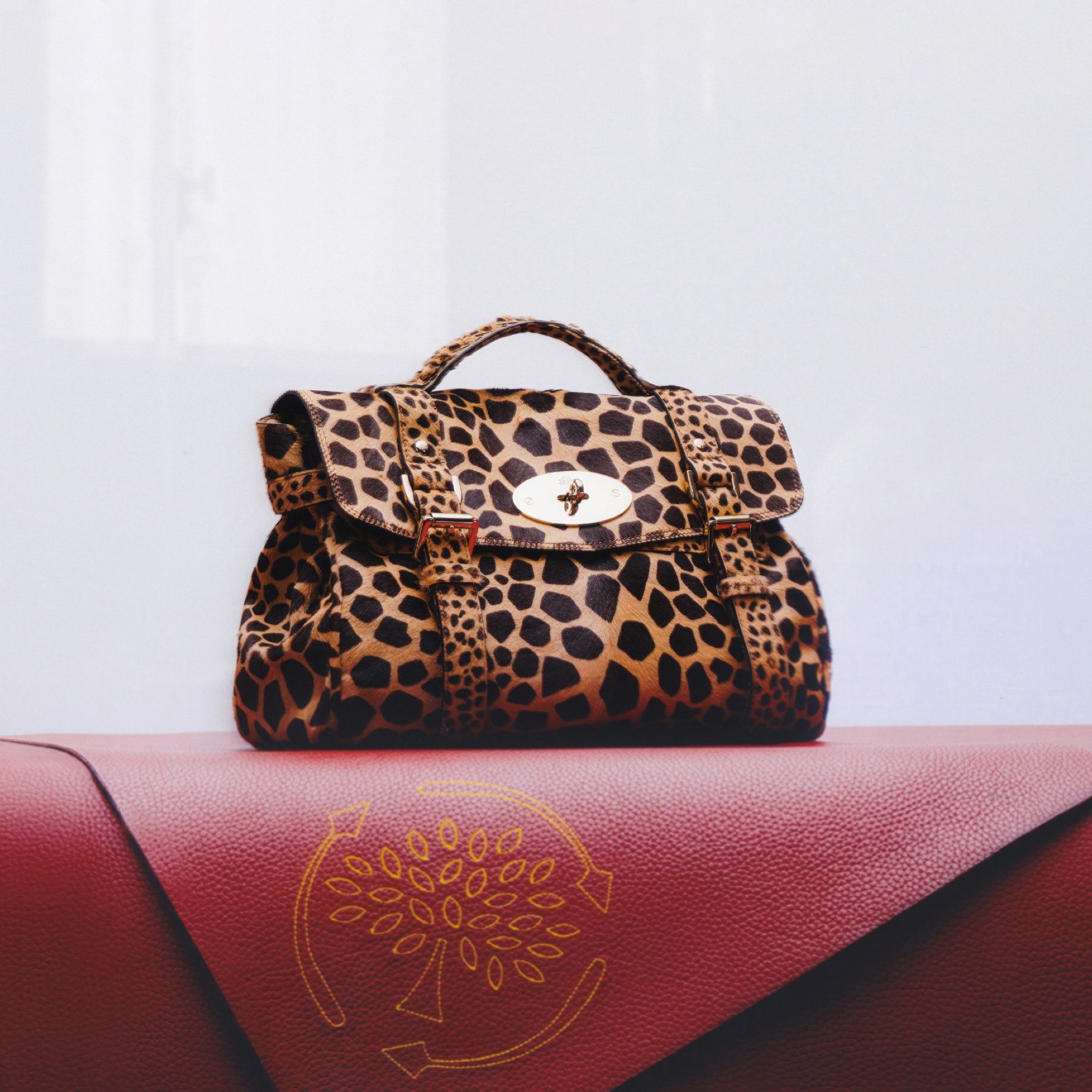 Mulberry 70: Lifestyle Secondary Images