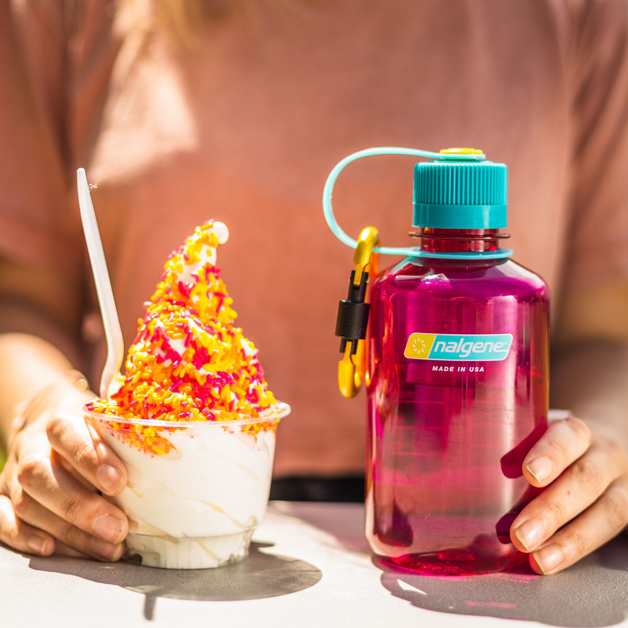 Nalgene Outdoor LIF 10: Lifestyle Secondary Images