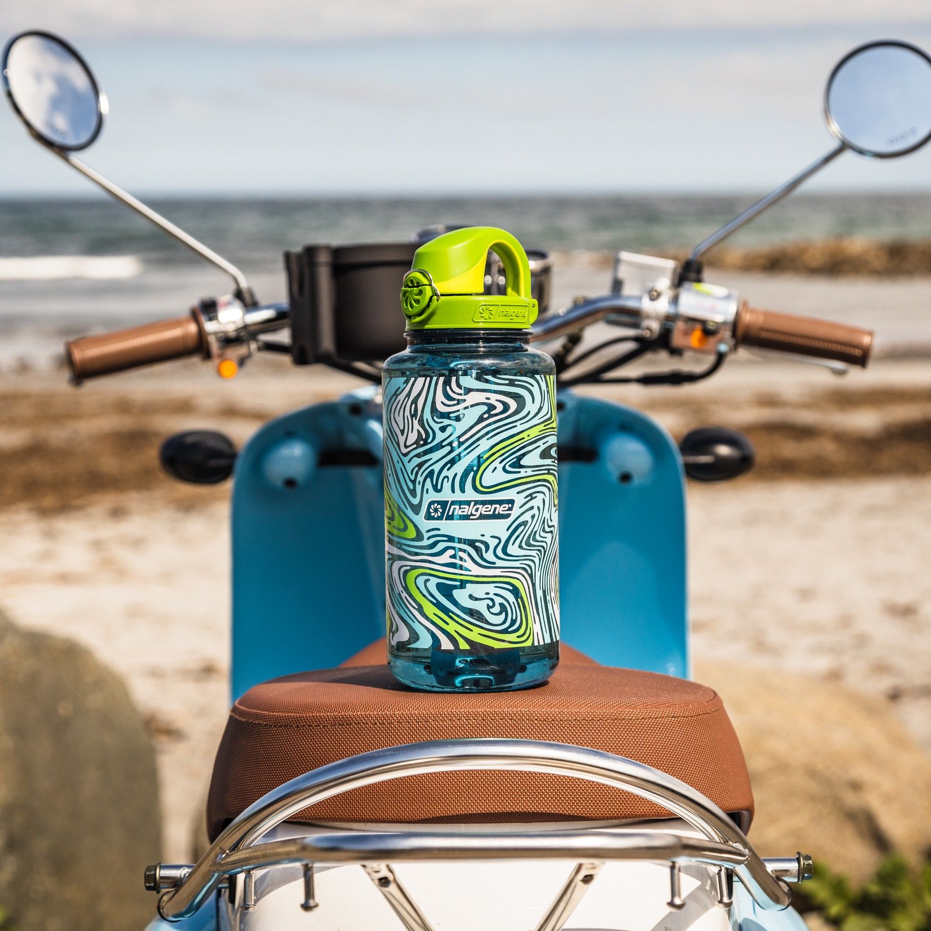 Nalgene Outdoor LIF 6: Lifestyle Secondary Images