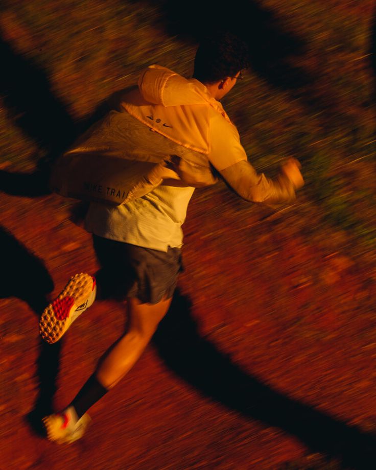 Nike Outdoors LIF 6 (1): Lifestyle Secondary Images