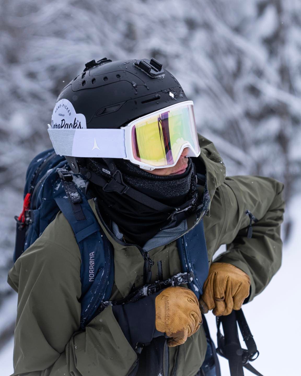 Norrona Outdoor LIF 4: Lifestyle Secondary Images