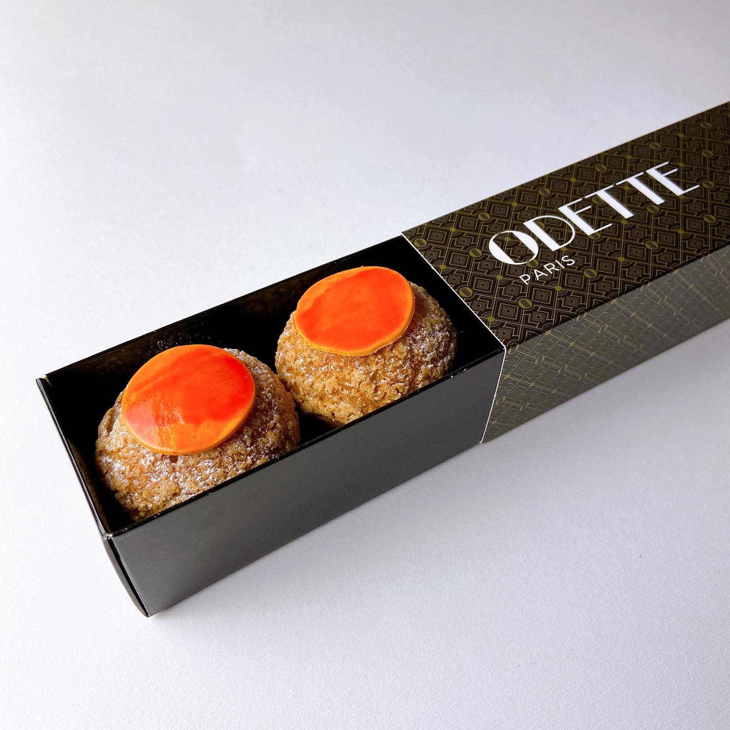 Odette Paris 10: Packaging