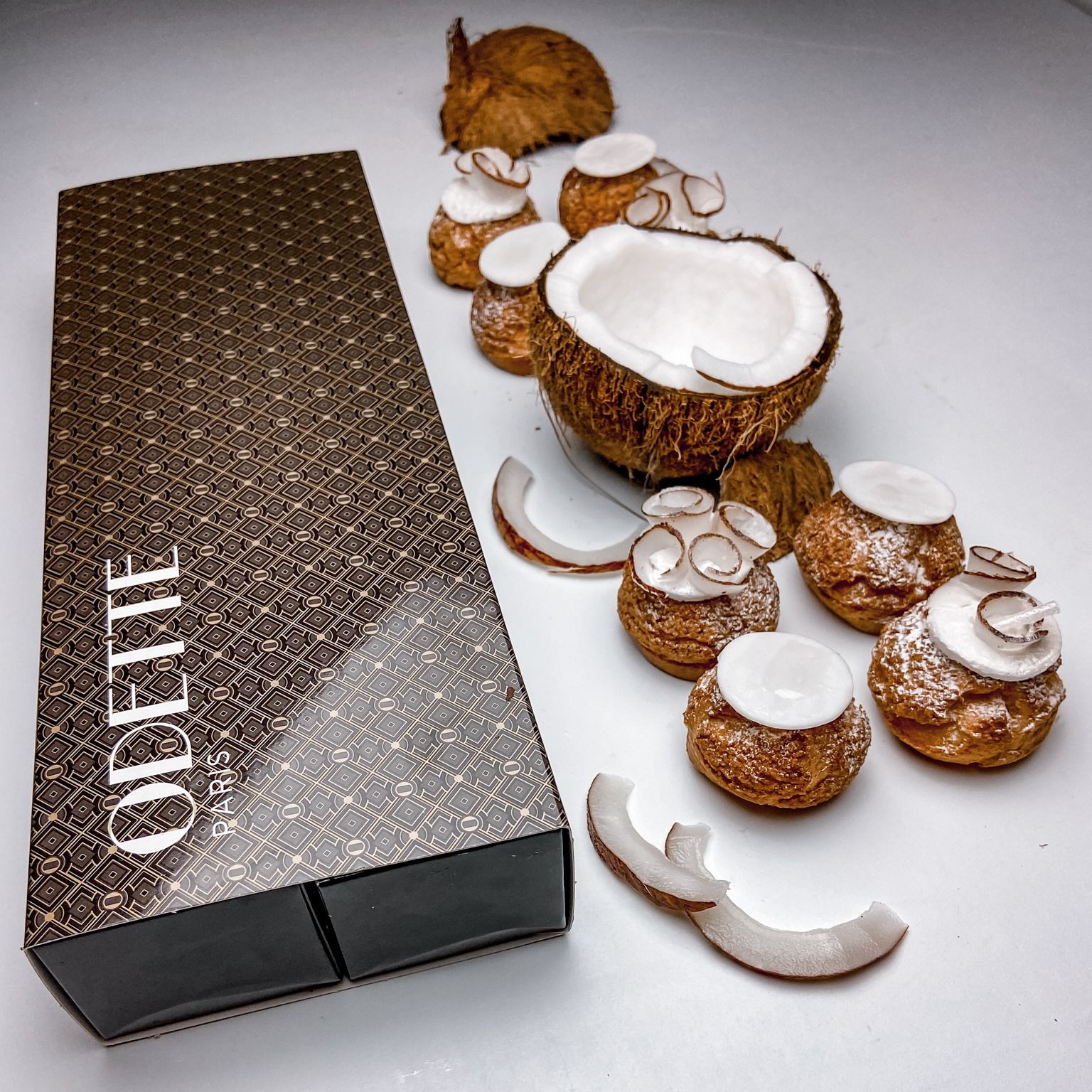 Odette Paris 24: Packaging