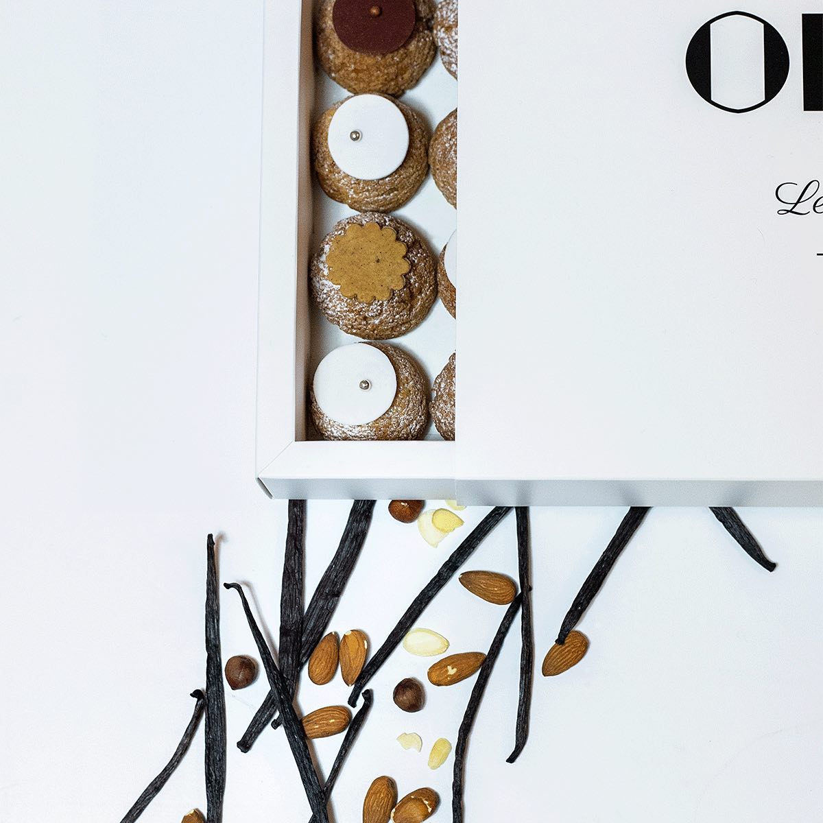 Odette Paris 7: Packaging
