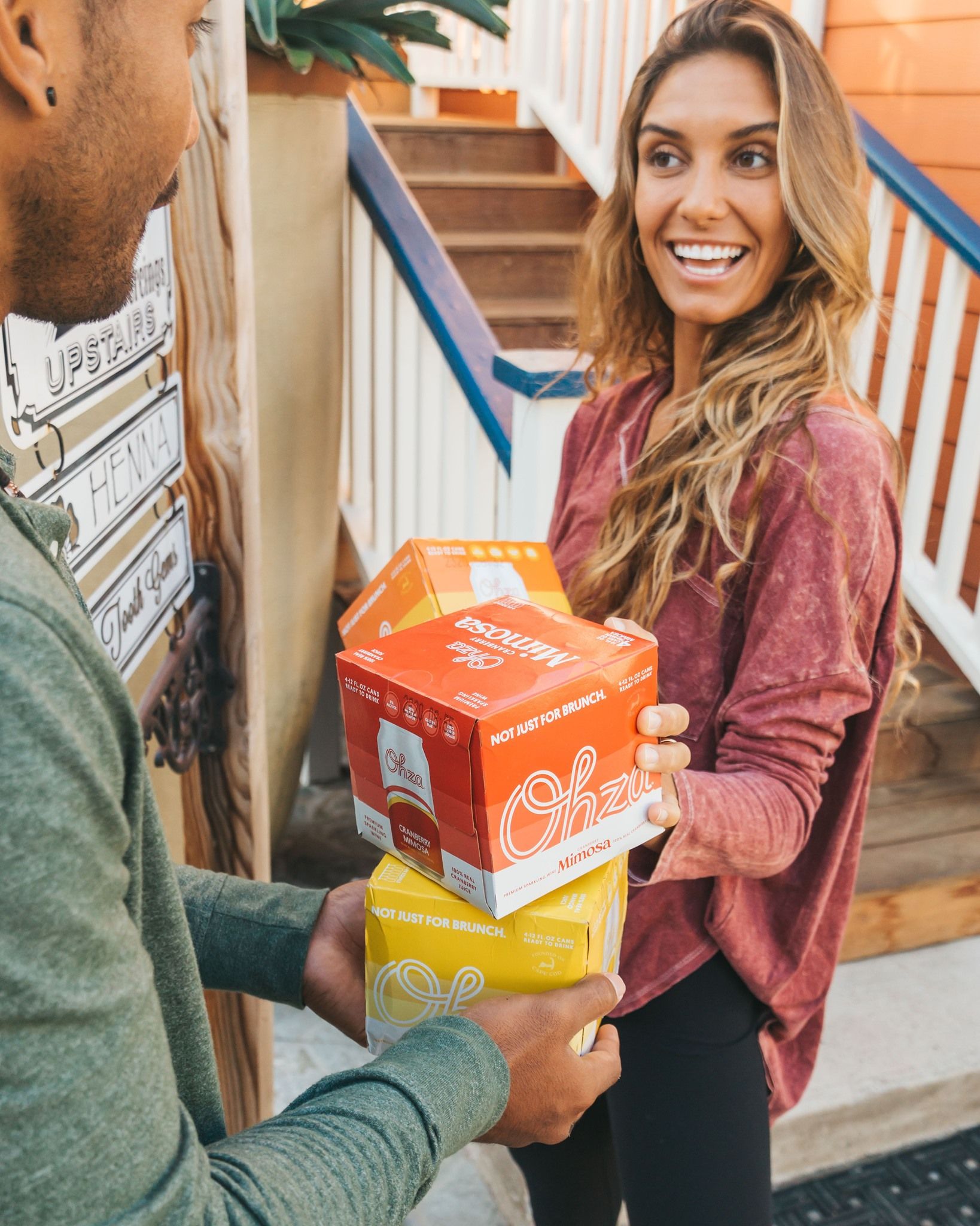 Ohza 27: Lifestyle Secondary Images