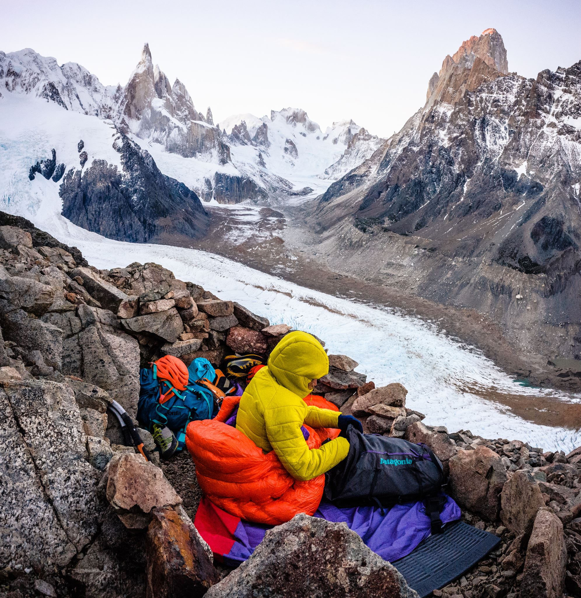 Patagonia Outdoor LIF 20: Lifestyle Secondary Images