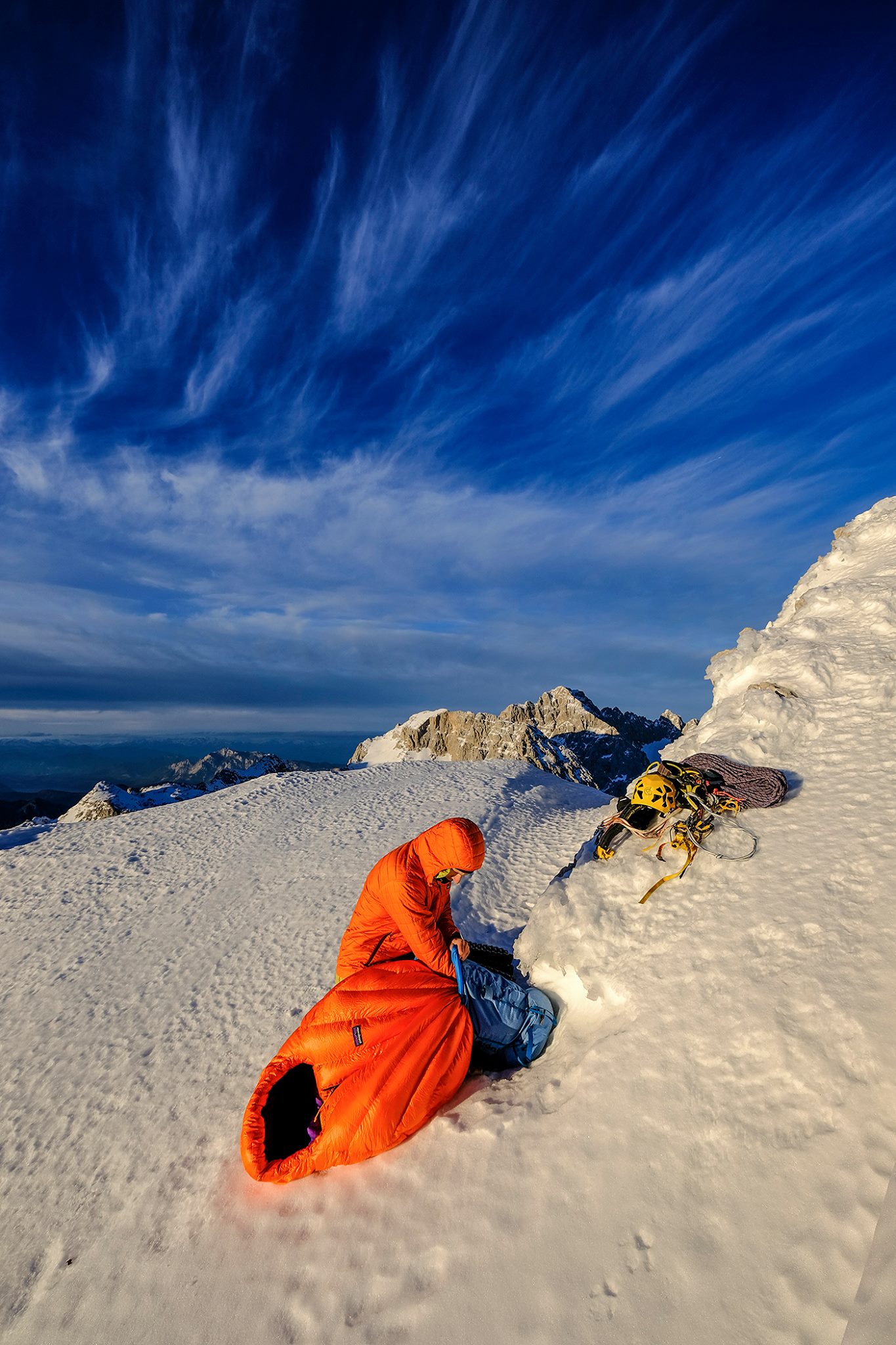Patagonia Outdoor LIF 22: Lifestyle Secondary Images