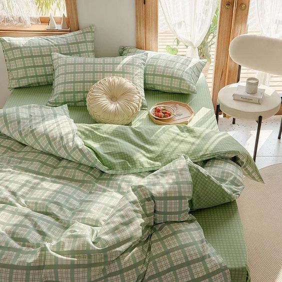 Plaid: Lifestyle Secondary Images