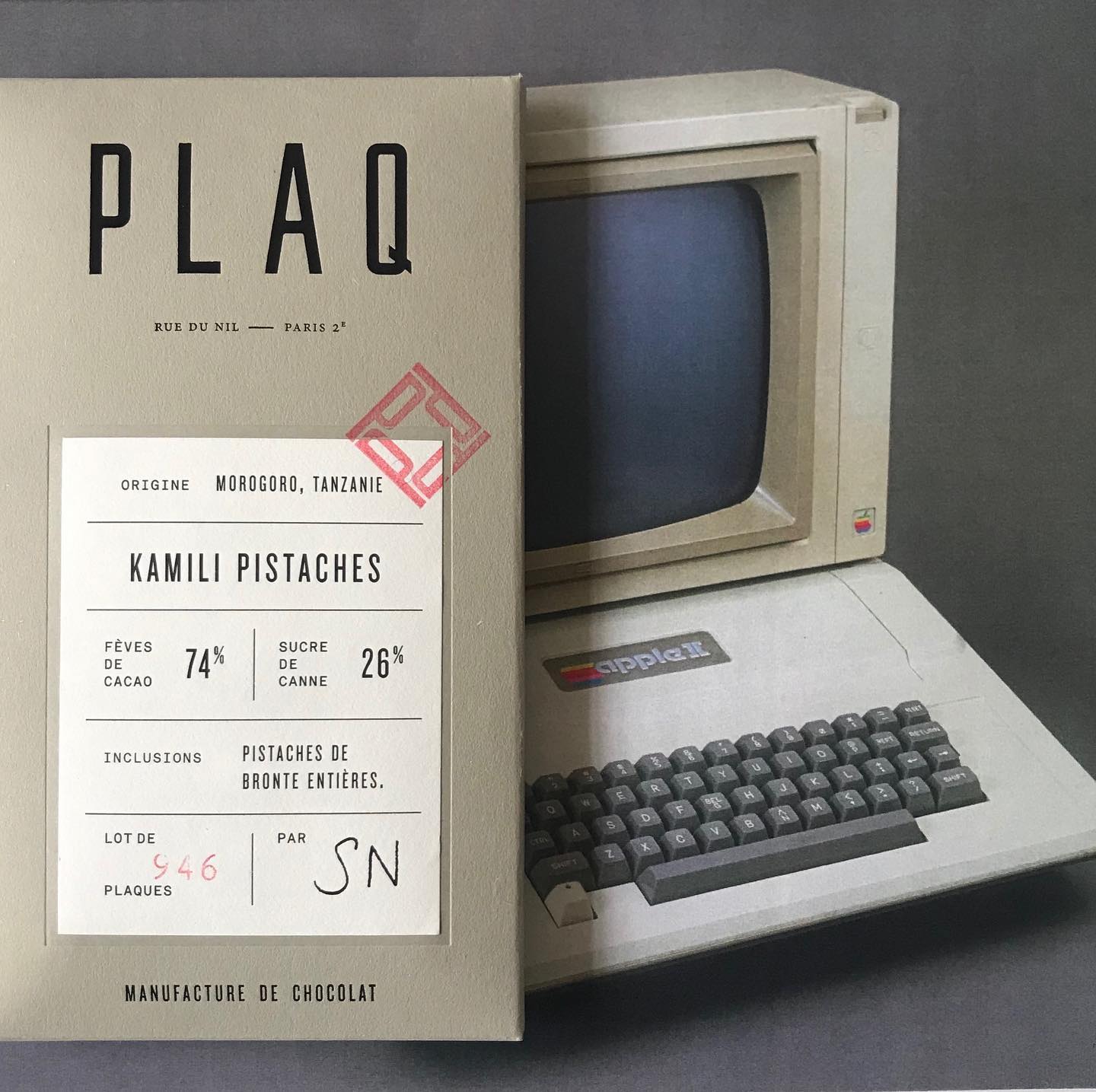 Plaq 25: Lifestyle Secondary Images