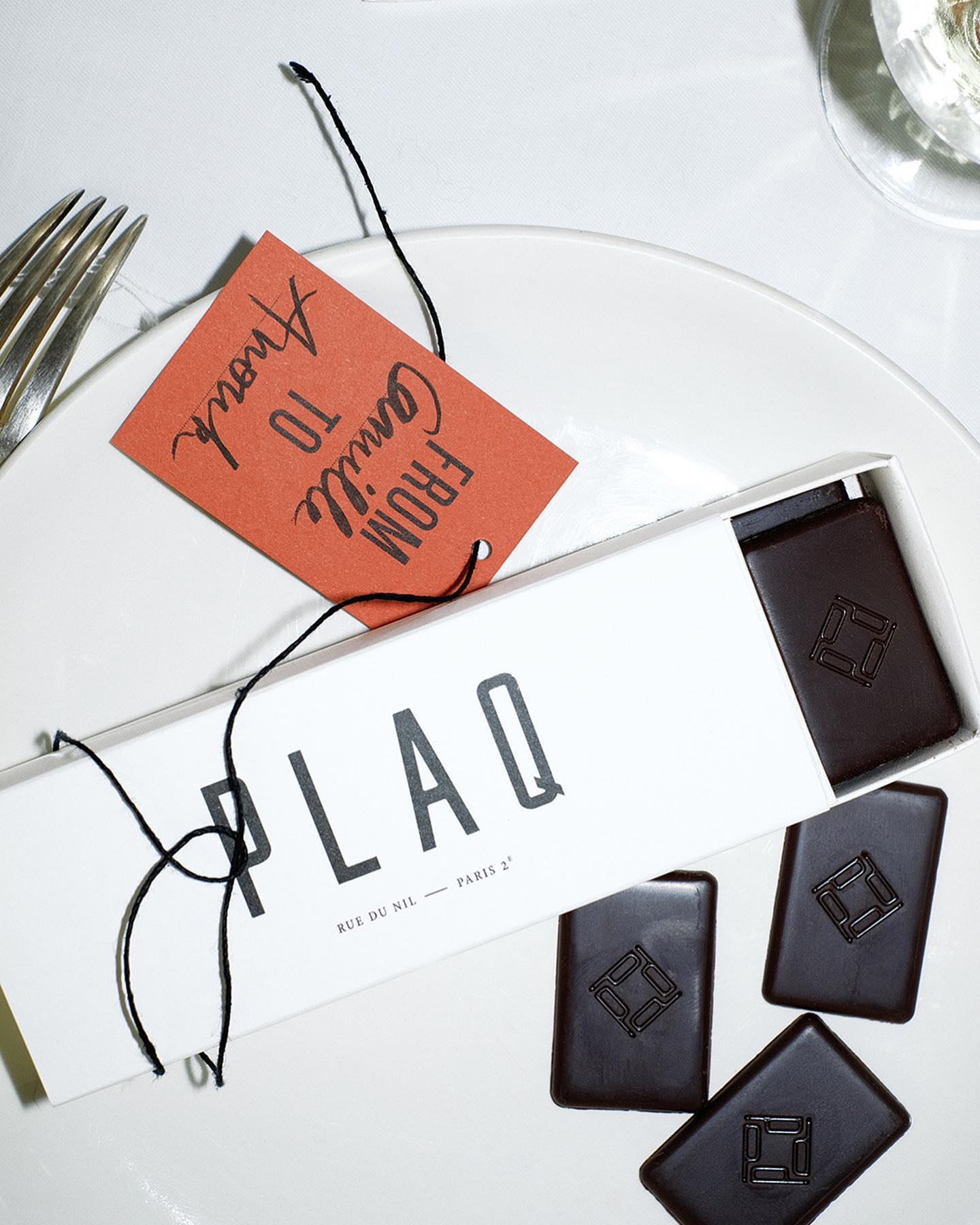 Plaq 33: Packaging