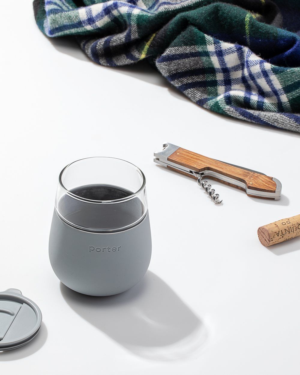 Porter 28: Lifestyle Secondary Images