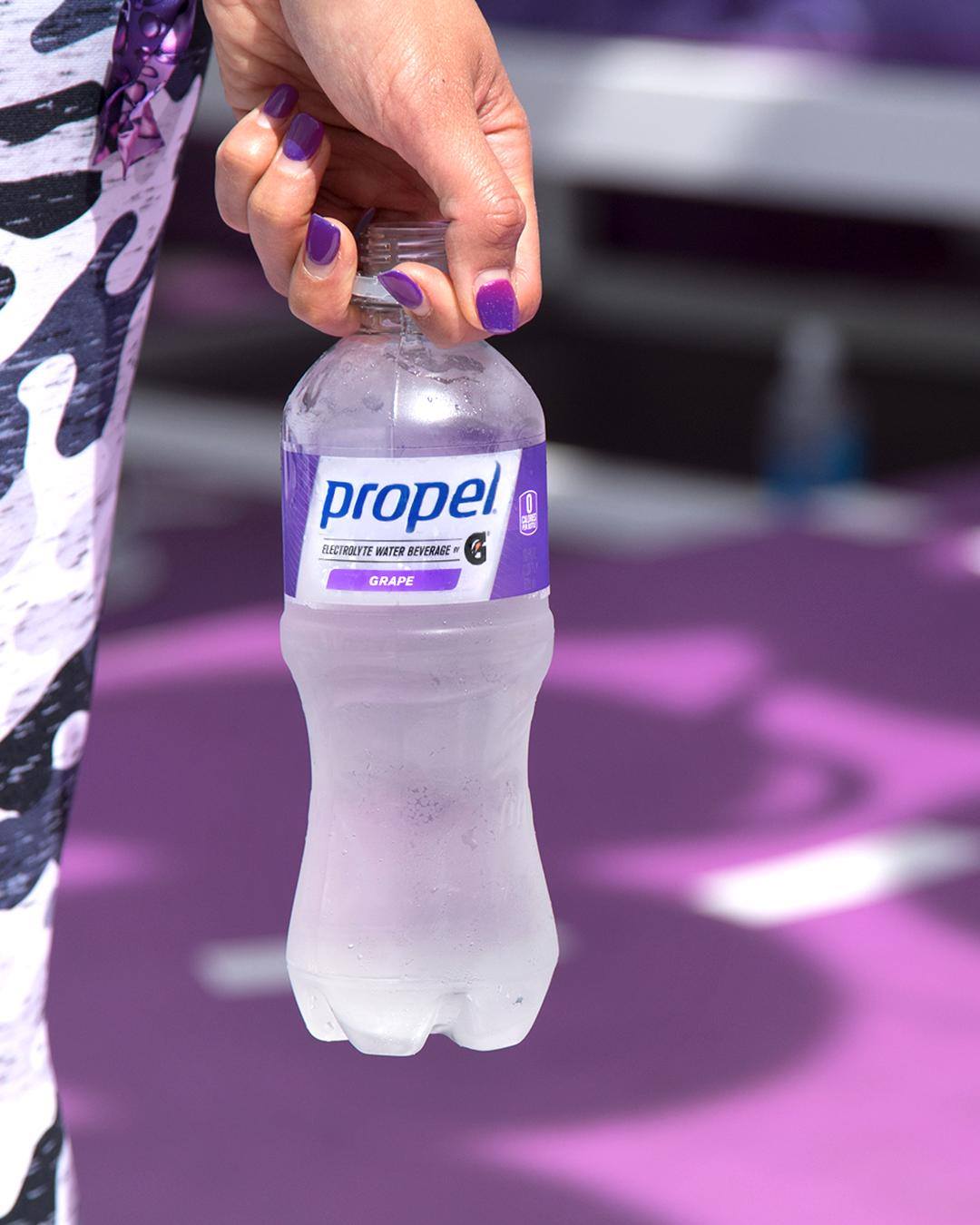 Propel Water 20: Lifestyle Secondary Images