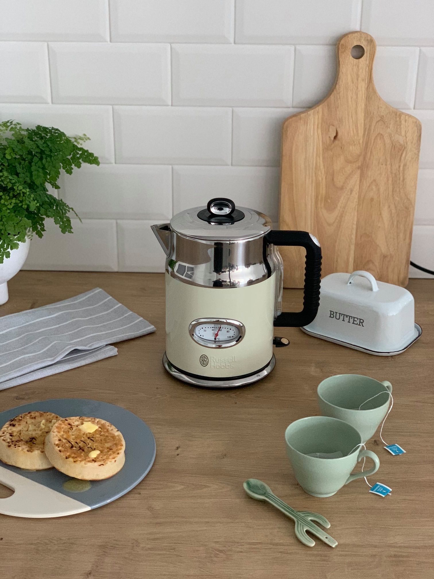 Russell Hobbs 8: Lifestyle Secondary Images