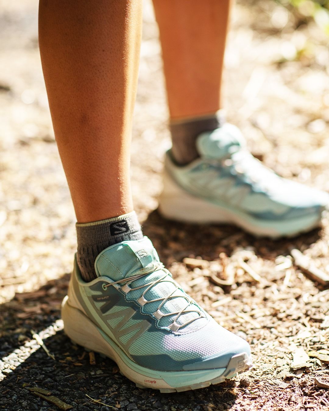 Salomon Outdoors LIF 10: Lifestyle Secondary Images