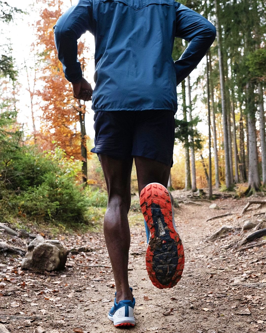 Salomon Outdoors LIF 14: Lifestyle Secondary Images