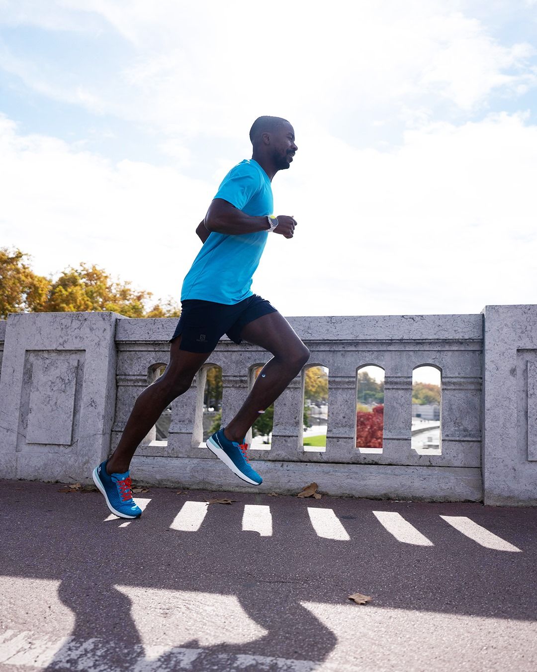 Salomon Outdoors LIF 15: Lifestyle Secondary Images