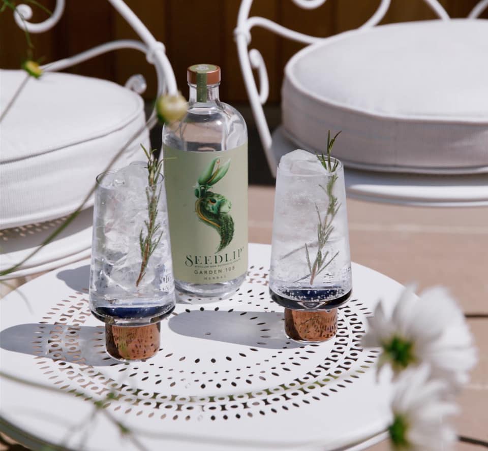 Seedlip Drinks 21: Lifestyle Secondary Images